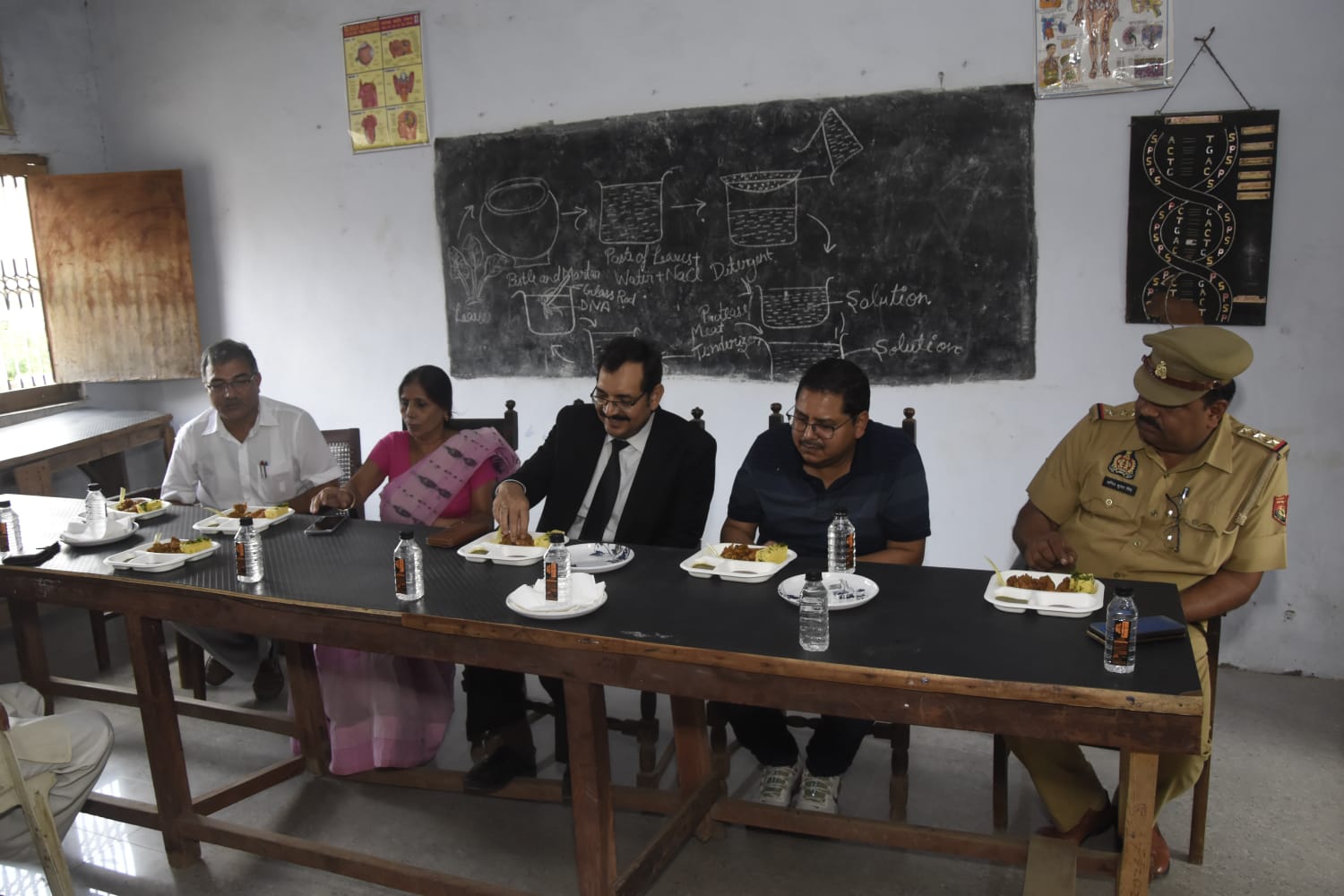 https://www.amarshahidintercollegebewar.in.rashicreation.in/uploads/slider/687cf37fa6dd5.jpg