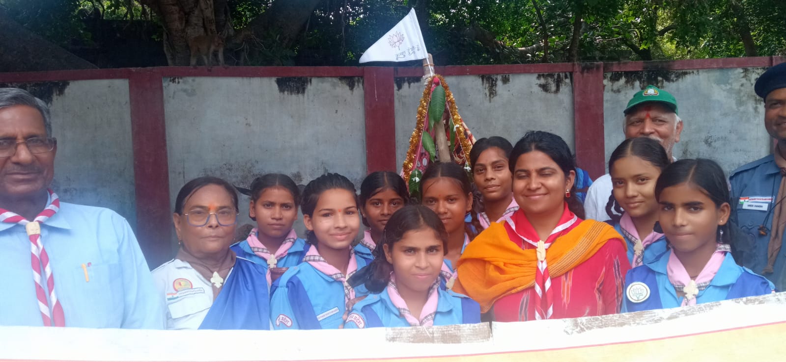https://www.amarshahidintercollegebewar.in.rashicreation.in/uploads/slider/68cd54376f96a.jpg
